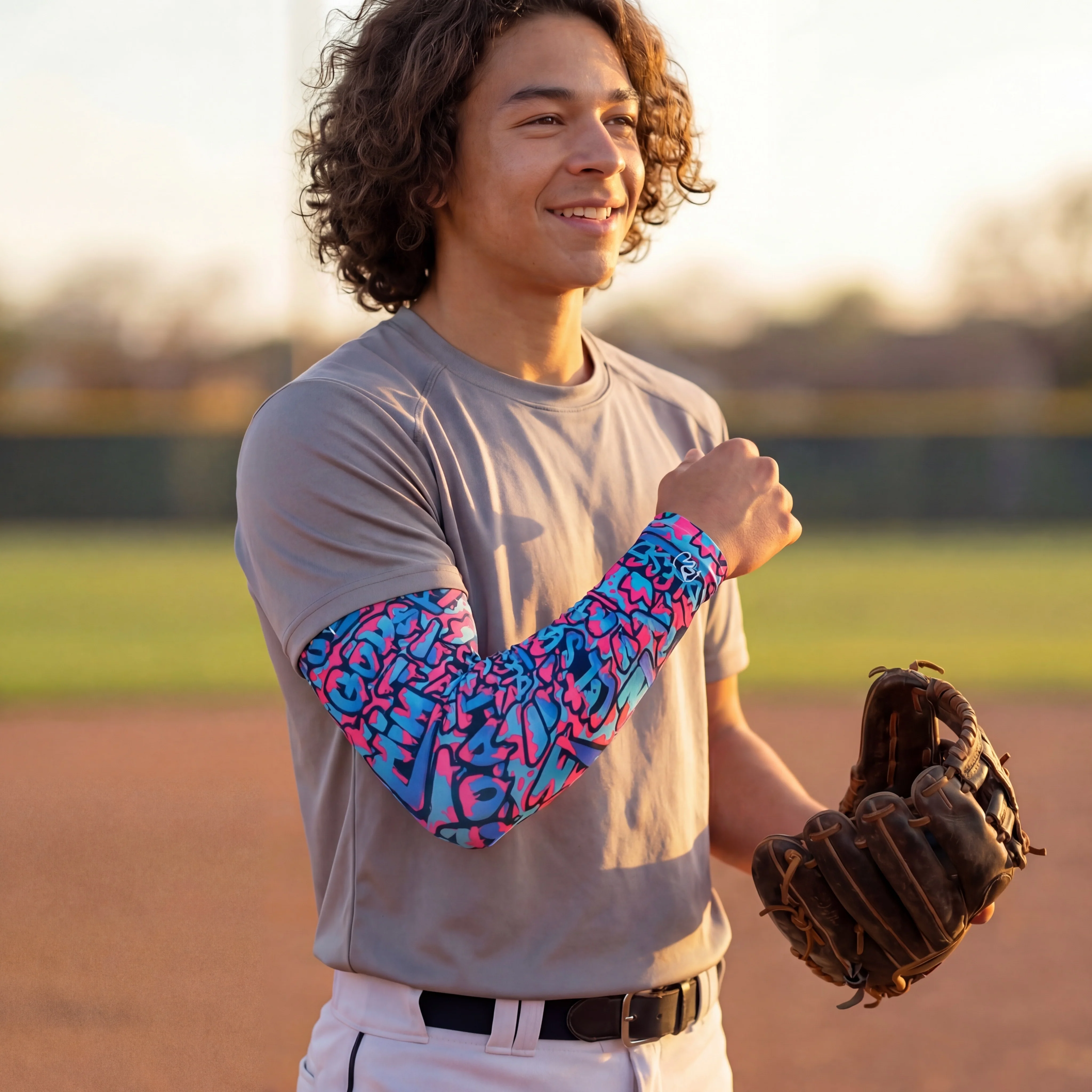 TAGGED ARM SLEEVE - Image 4