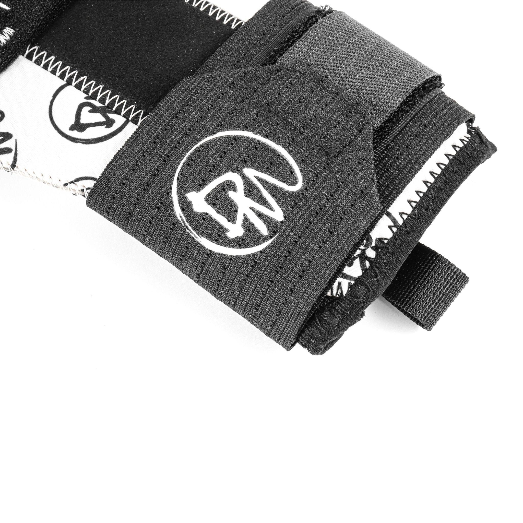 The Icon - Savage Series Sliding Mitt - Image 4